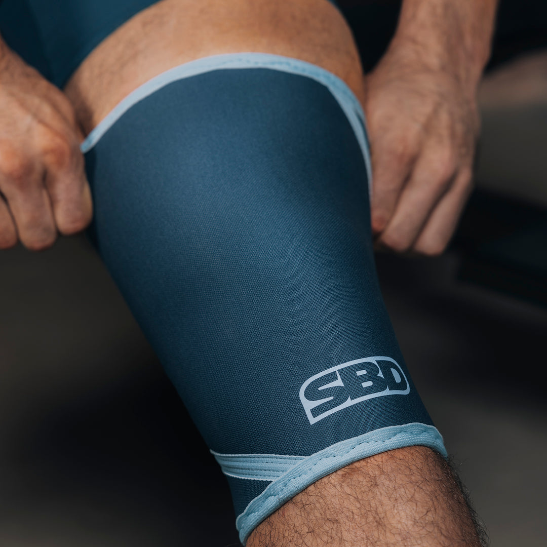 7MM KNEE SLEEVES REFLECT